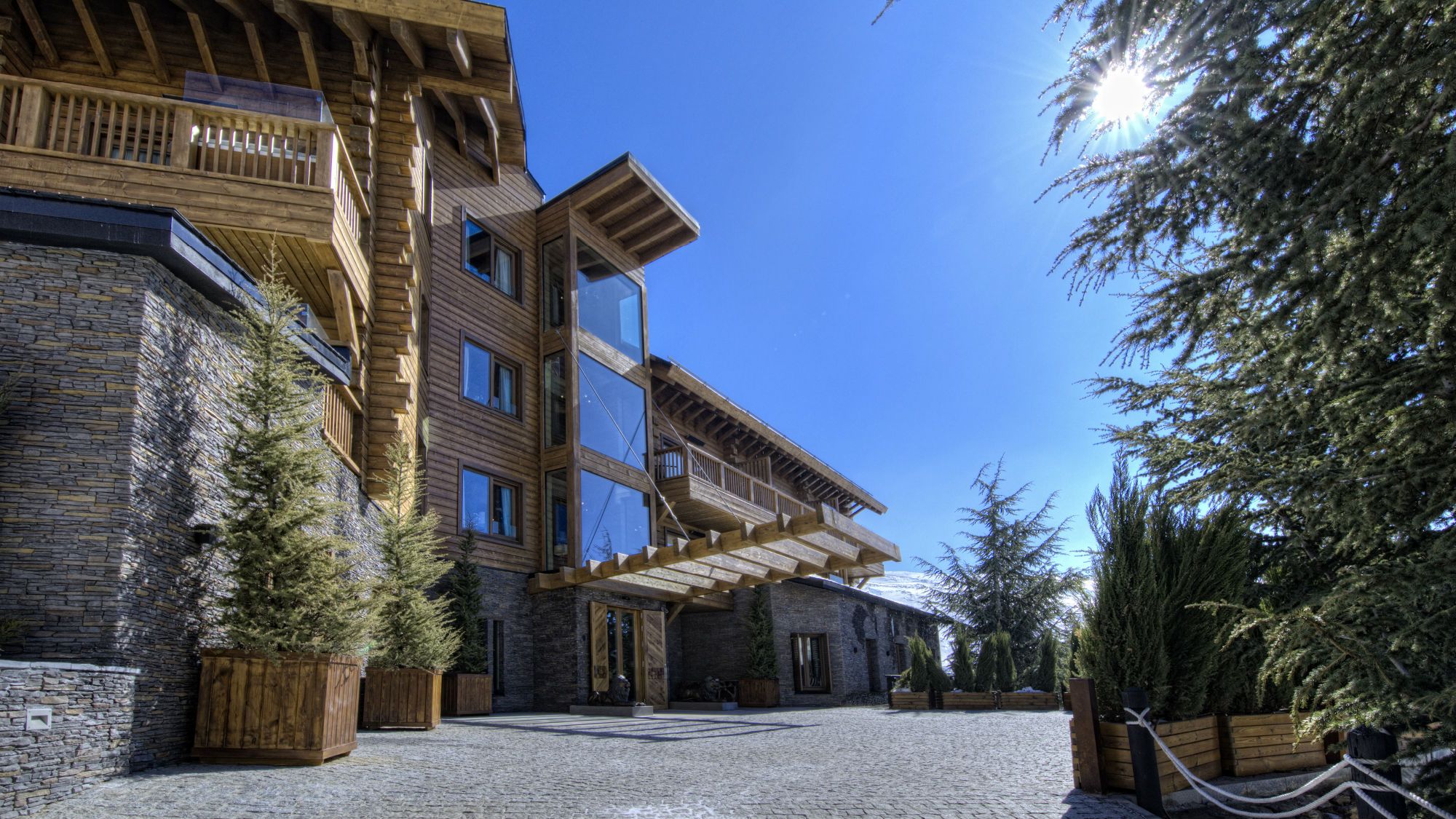 El lodge, Sierra Nevada